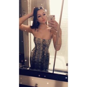 Meet your Posher, Ava